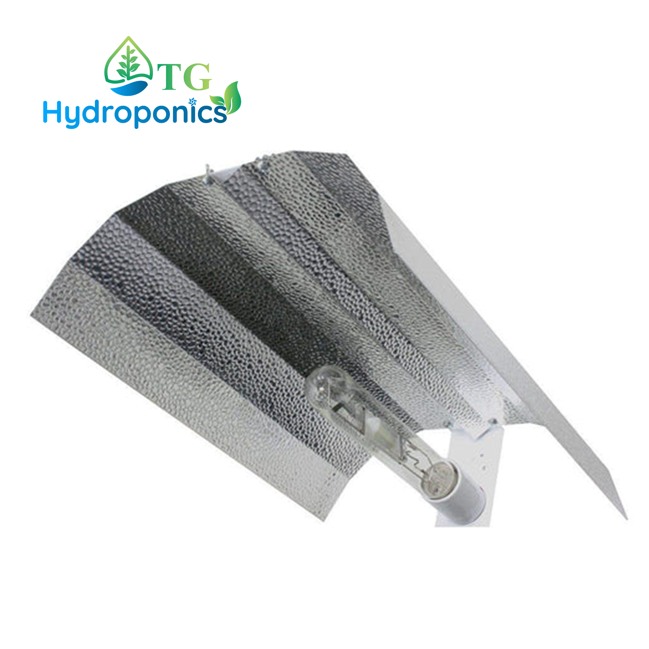 Second-Hand Light Kit Including: 1 Ballast, 1 Globe, 1 Reflector