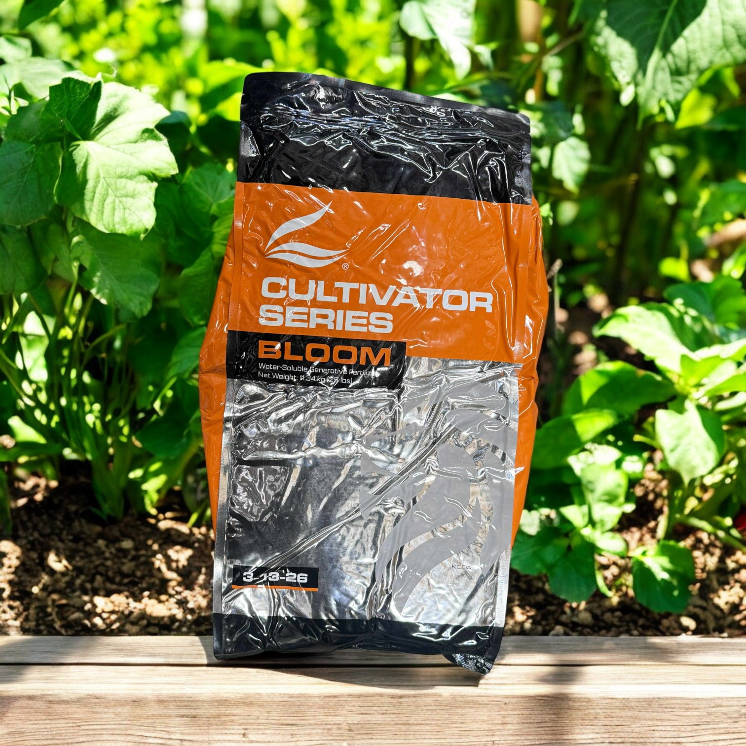 Advanced Nutrients Cultivator Series Bloom Grow Base