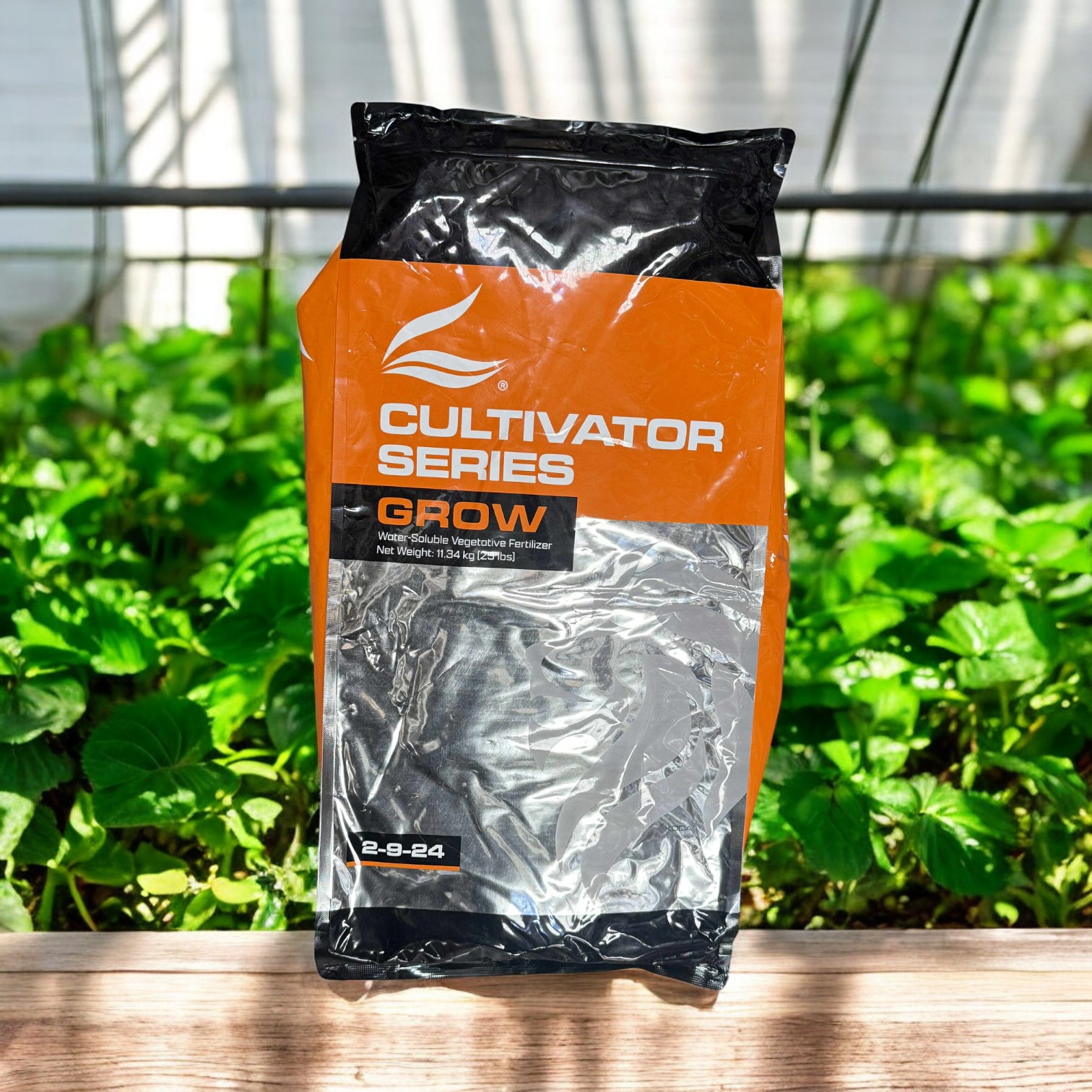 Advanced Nutrients Cultivator Series Bloom Grow Base
